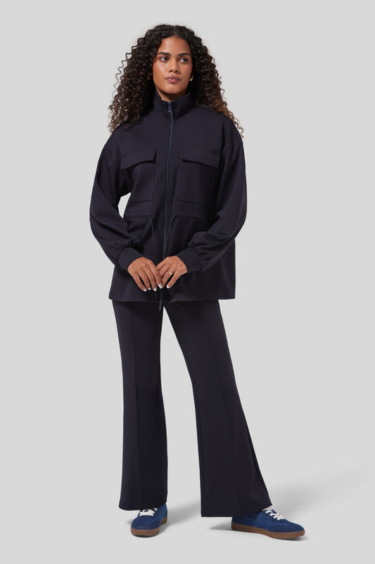 Flared Pants with a Relaxed and Functional Fit - Navy